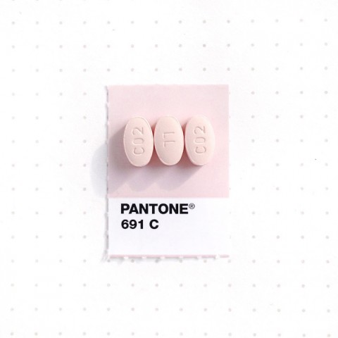 Tiny object and their pantone color